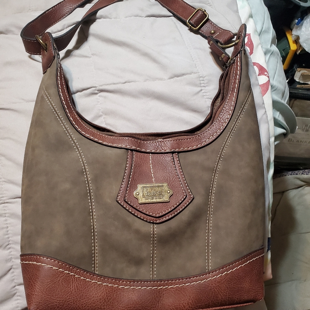 Brown Shoulder bag w/charger